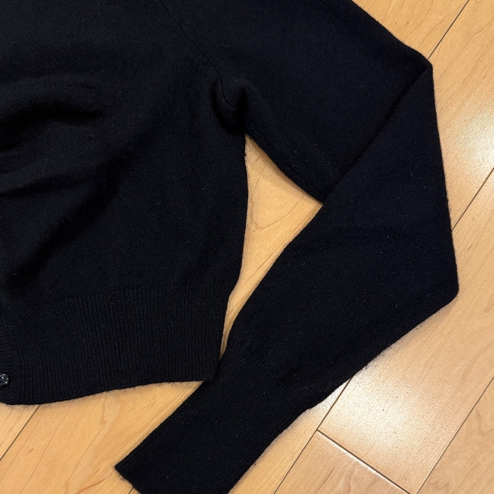 100% Cashmere Black Women's Cropped Cardigan - Picture 4 of 5